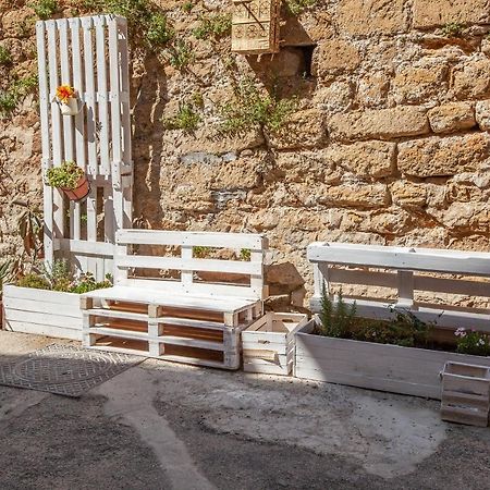 Apartamento La Casa Di Vittoria Agrigento Exterior foto